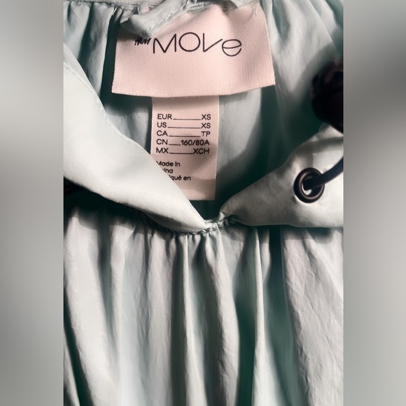 H&M Move mint green shirt sleeve activewear pull on lightweight nylon hoodie XS - Picture 5 of 6